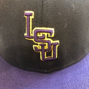 New Era LSU fitted hat. Black purple and gold Tiger  collegiate wool Sz 6 5/8